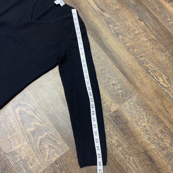 Charter Club 2 Ply 100% Cashmere V-Neck Black Soft Sweater Women’s Medium - Picture 8 of 9